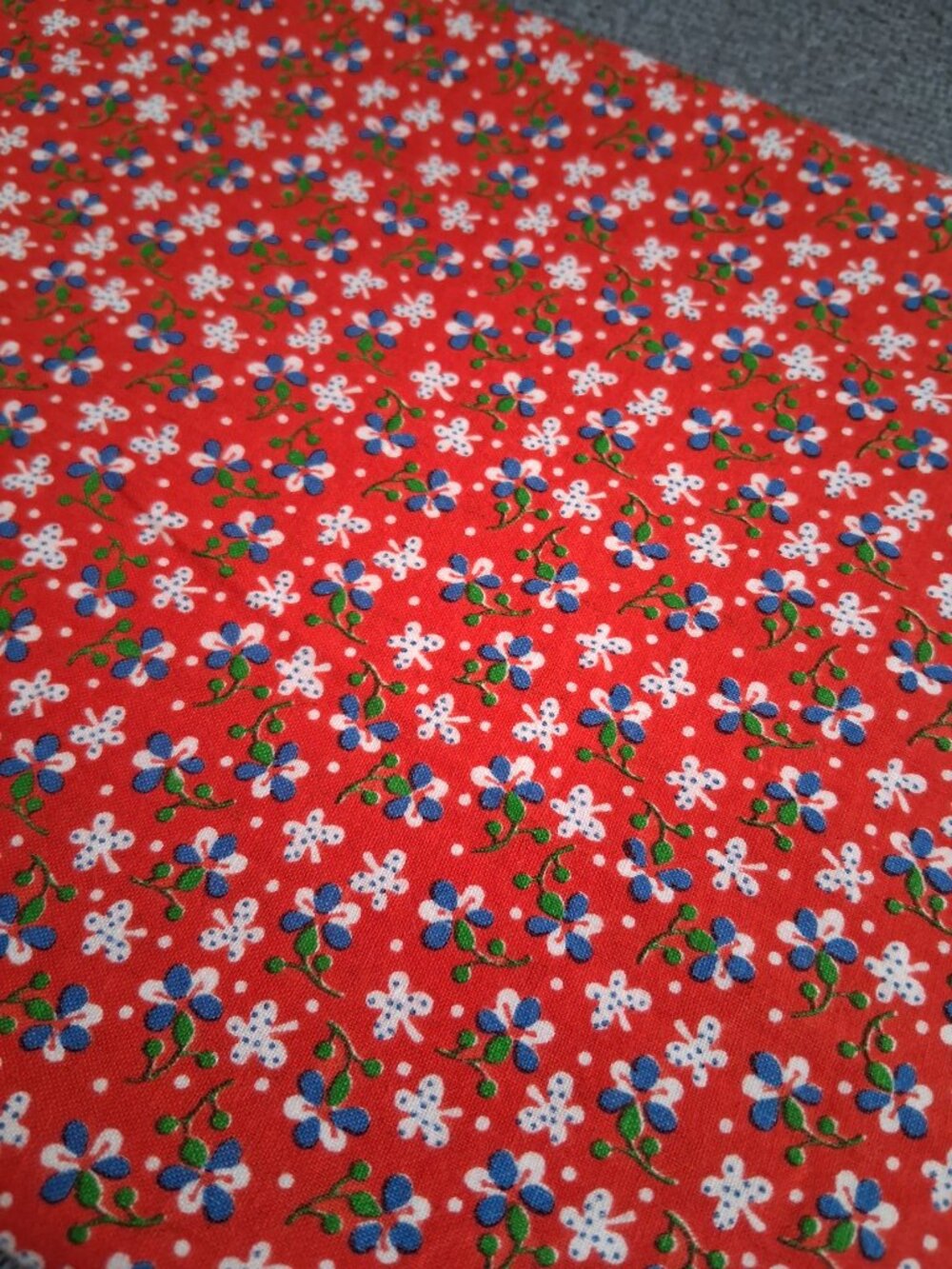 Red Fabric Bundle - Picture 2 of 8